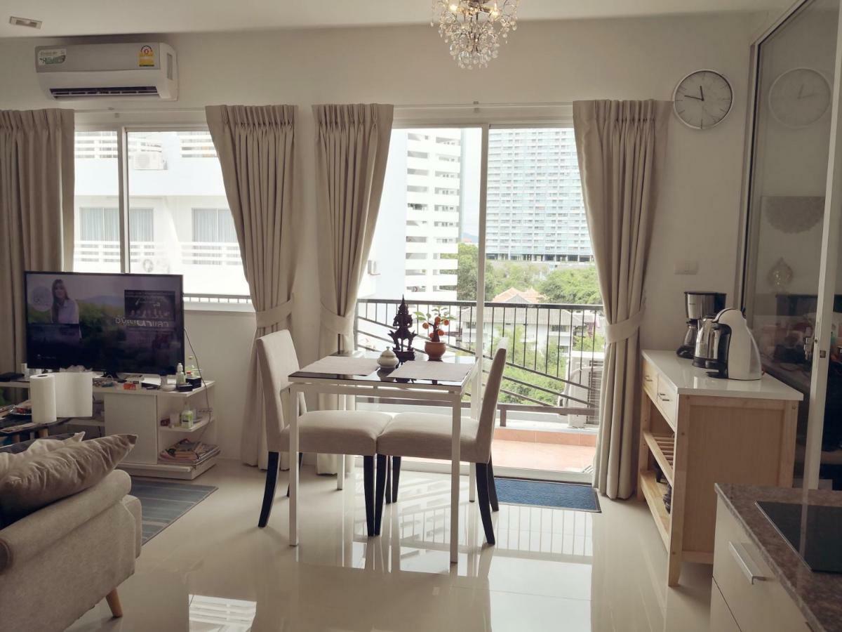 Trio Gems Condo Pattaya, Thailand Jomtien Beach Exterior photo
